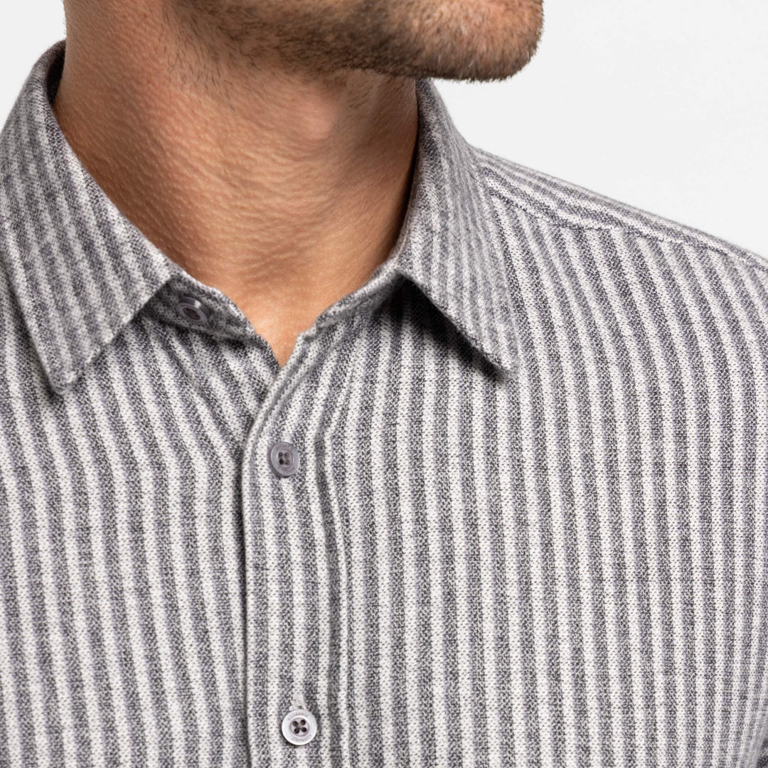 Ash & Erie Carbon Stripes Flannel Button-Down Shirt for Short Men   Flannel Everyday Shirt