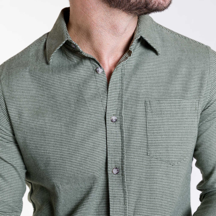 Ash & Erie Forest Houndstooth Flannel Button-Down Shirt for Short Men   Flannel Everyday Shirt