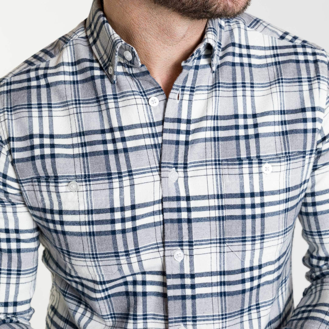Ash & Erie Highland Plaid Flannel Button-Down Shirt for Short Men   Flannel Everyday Shirt