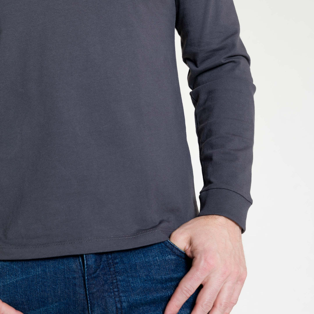 Ash & Erie Charcoal Long Sleeve Pima Cotton Crew Neck Tee for Short Men   Long Sleeve Premium Tee